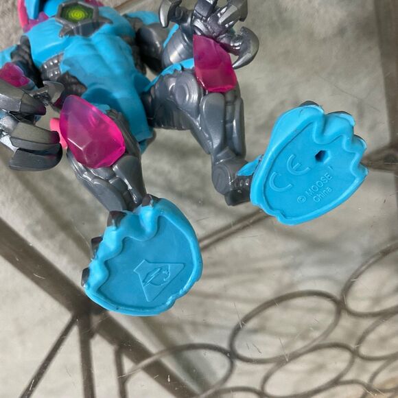 Mr Beast Lab Mutators Iconic Blue Panther Action Figure Moose Toys posable - Picture 7 of 11